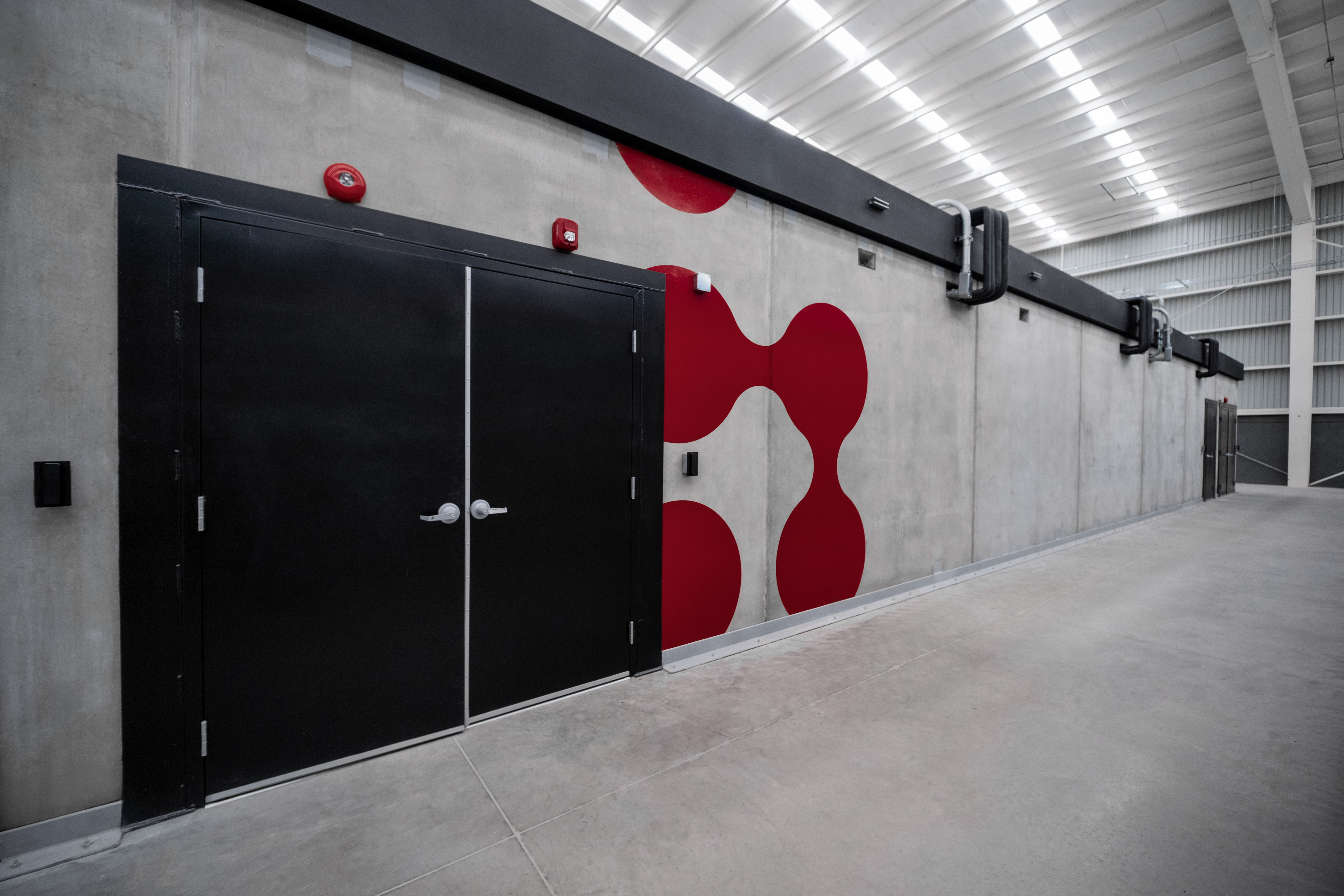 Bleeding Edge QRO1 prefab concrete module interior